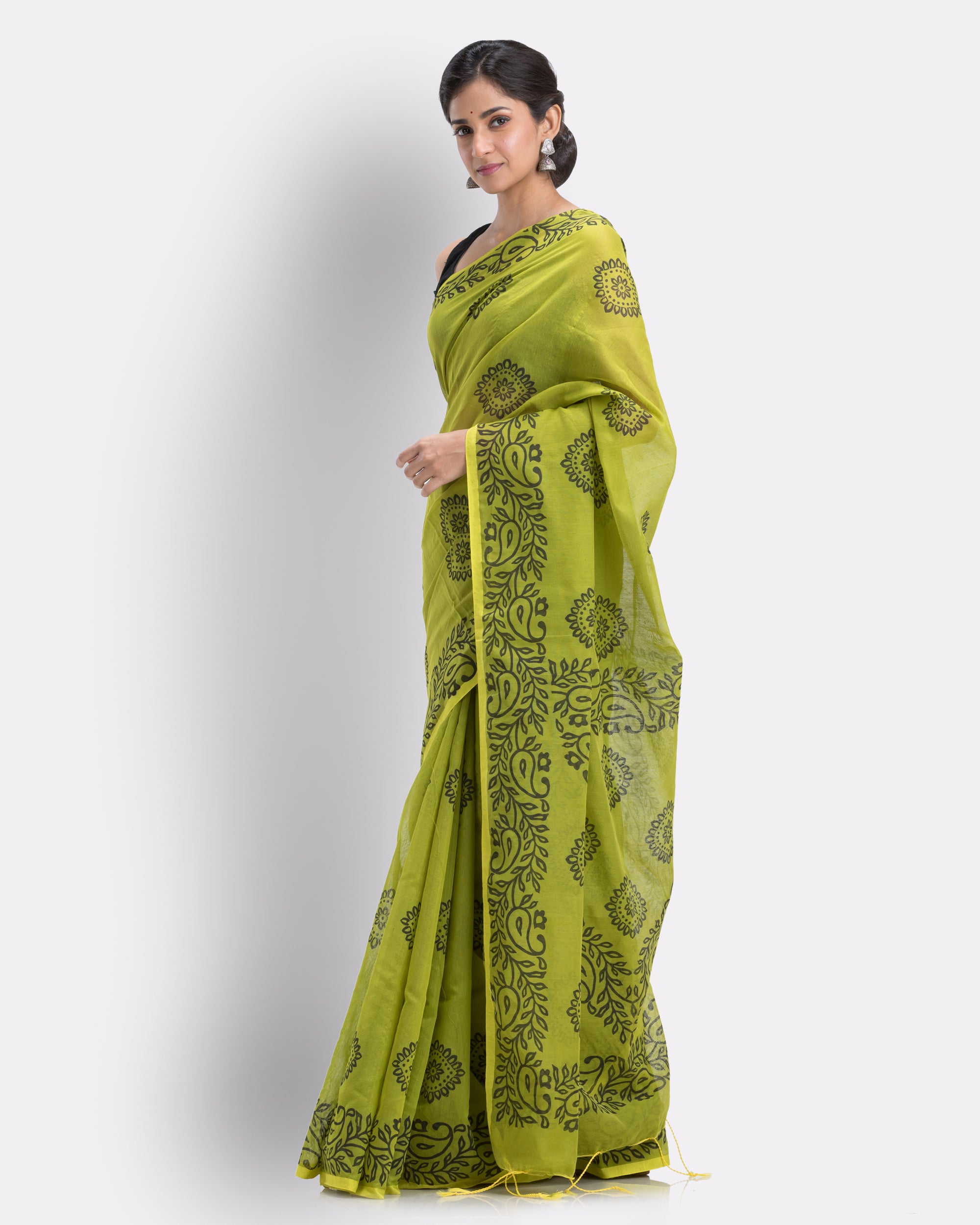Women's Olive Cotton Blend Handloom Printed Saree - Piyari Fashion