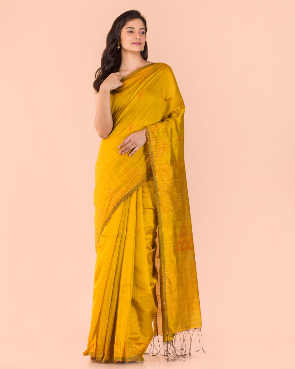 Women's Yellow Cotton Blend Handloom Saree - Piyari Fashion