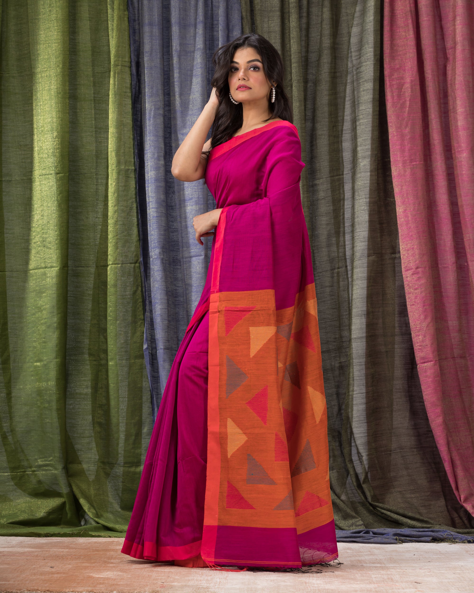 Women's Pink Cotton Blend Handloom Jamdani Saree - Piyari Fashion