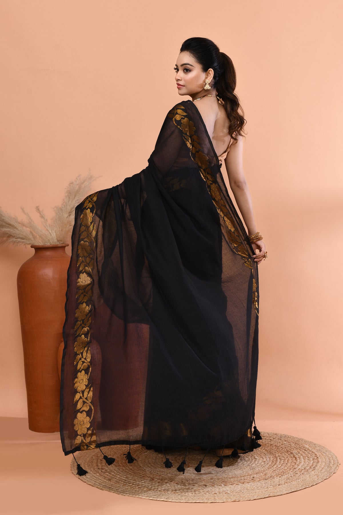 Color_Black