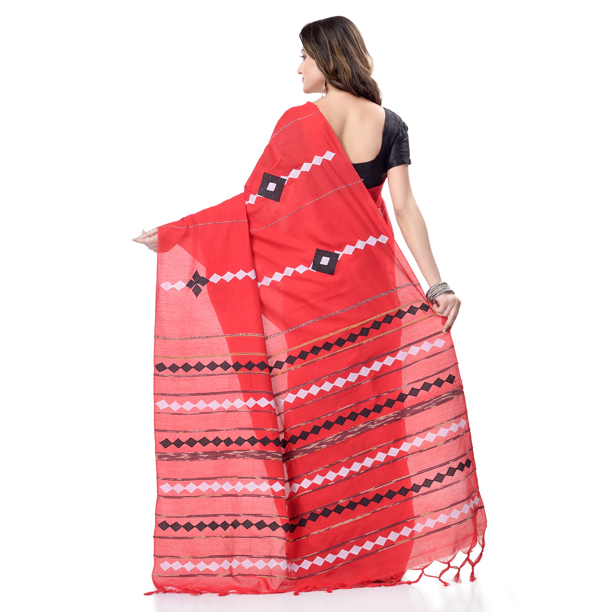 Women's Handspun Cotton Red Handloom Applique Saree - Piyari Fashion