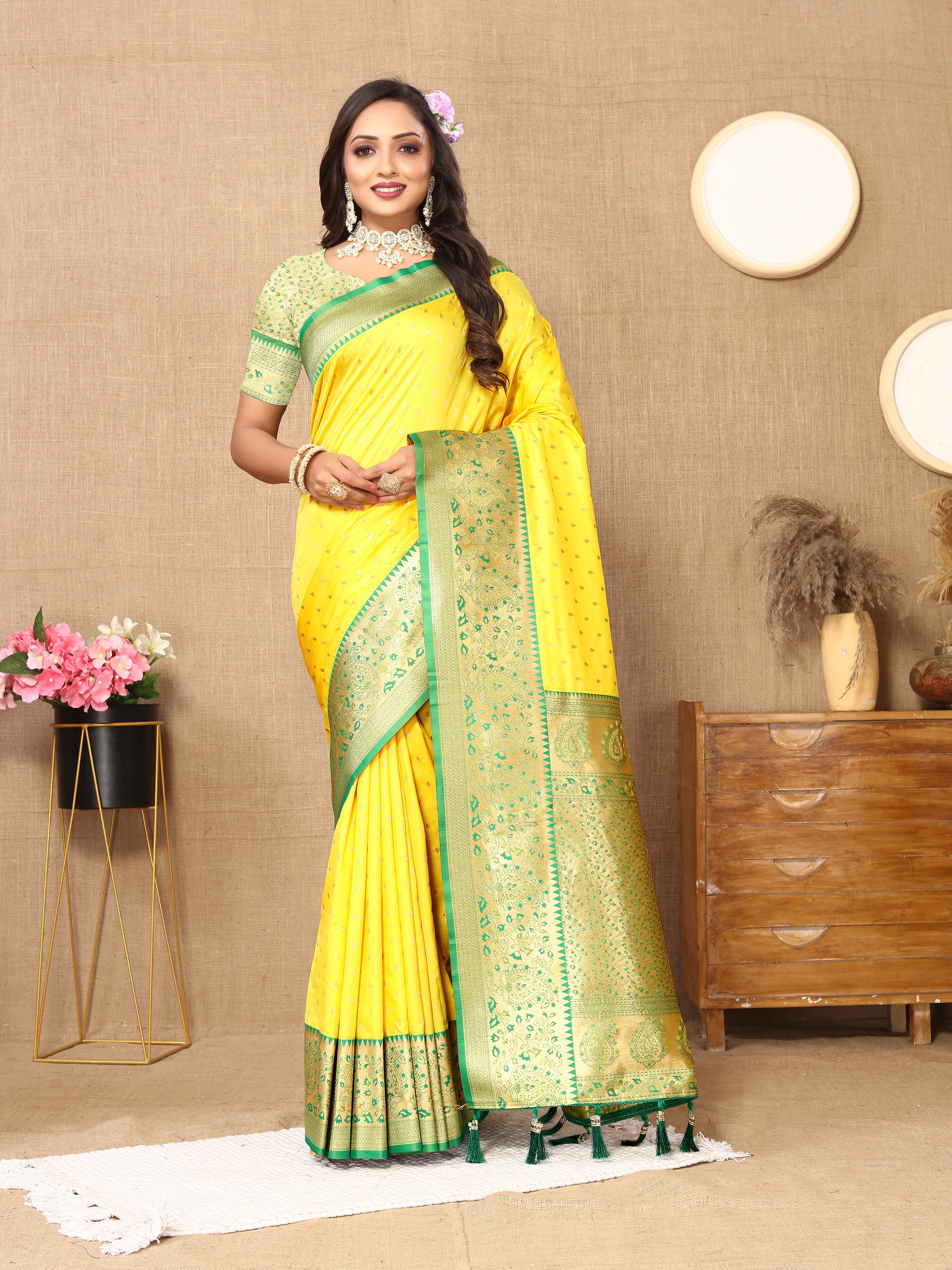 Color_YELLOW