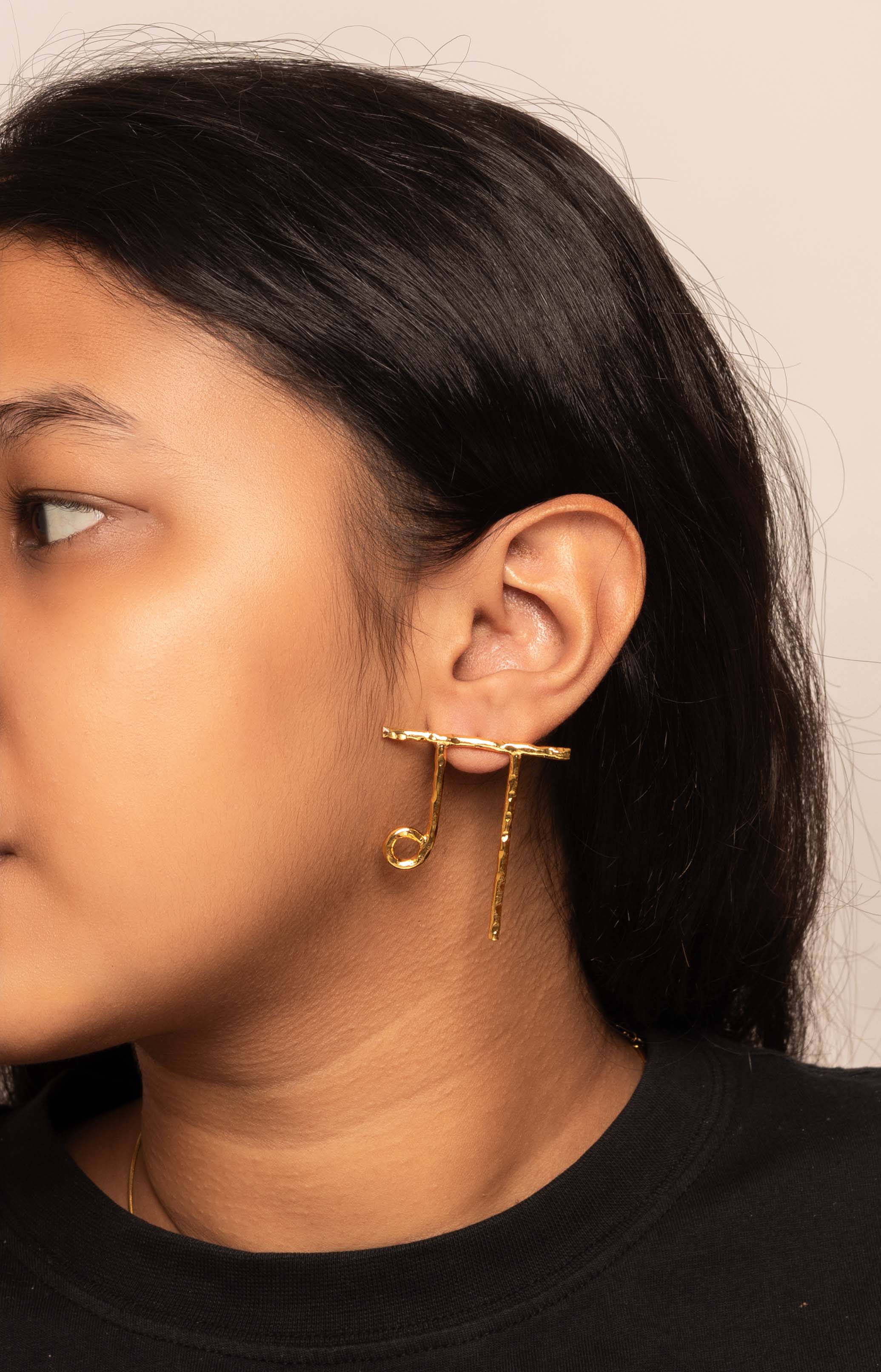 Women's Akshar Earring E101