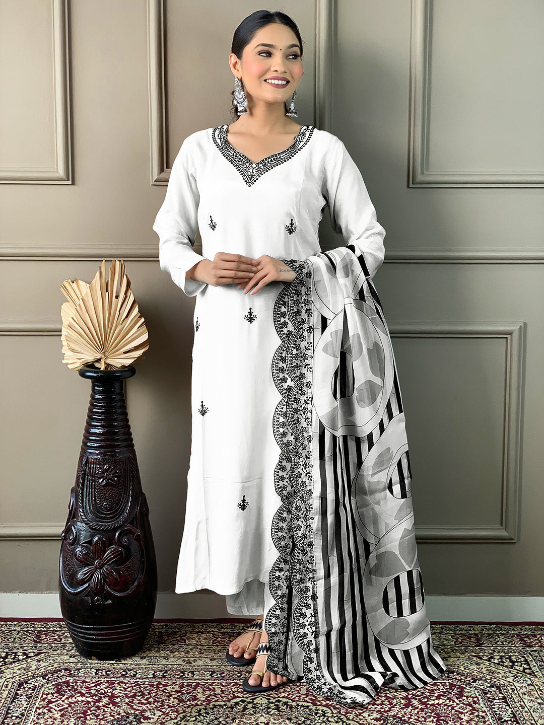 Women's V Neck Embroidered Work Viscose Fabric Kurta & Pant With Dupatta Set - Taantav