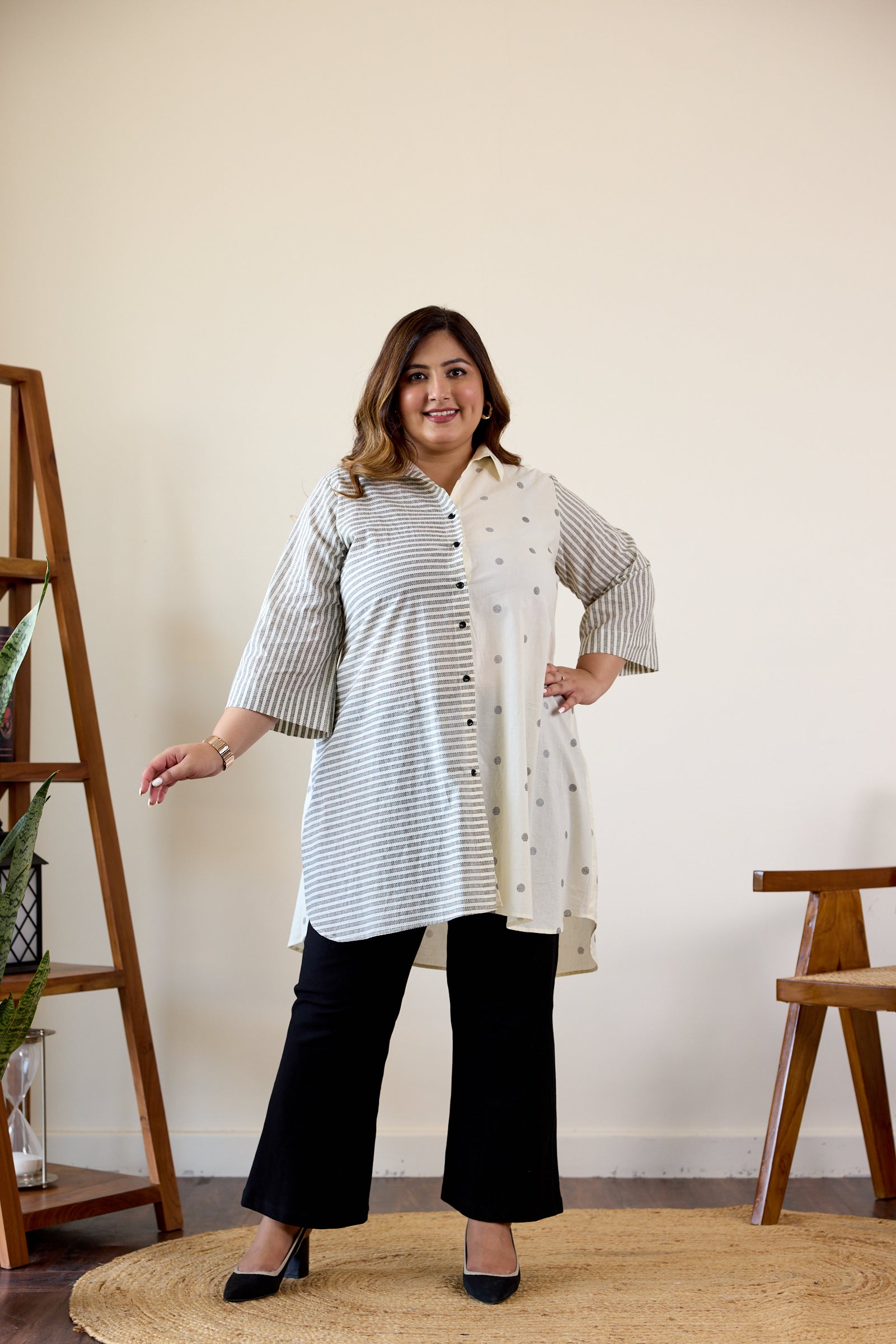 Women's Black And White Printed Shirt Tunic - Nangalia Ruchira