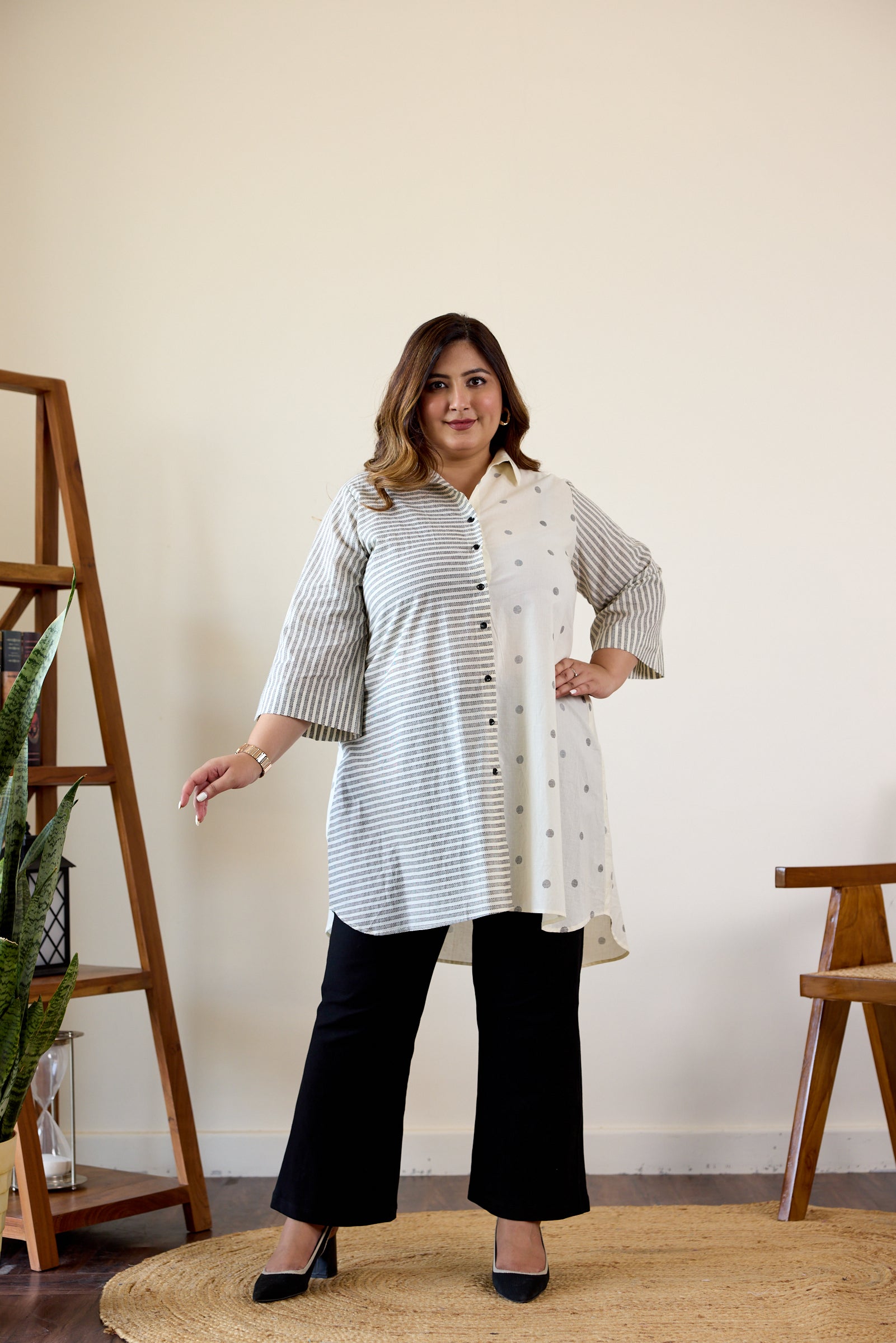 Women's Black And White Printed Shirt Tunic - Nangalia Ruchira