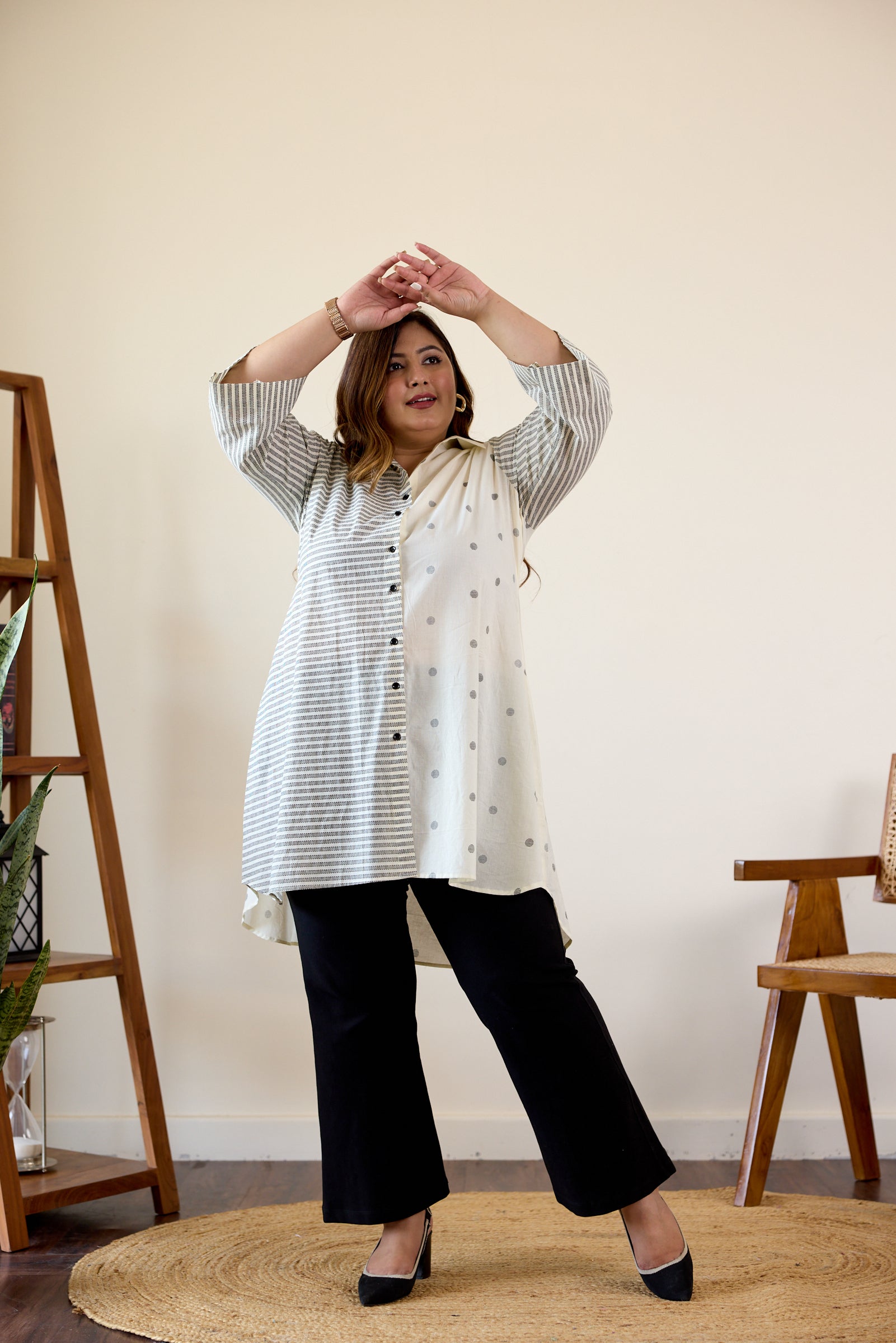 Women's Black And White Printed Shirt Tunic - Nangalia Ruchira