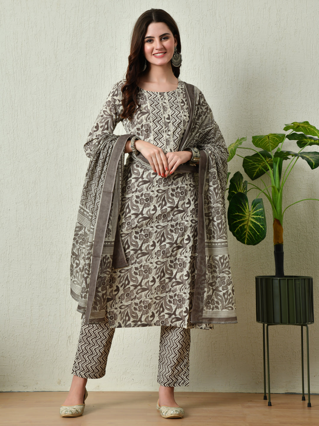 Women's Grey Printed Kurta Pant With Dupatta Set - Taantav