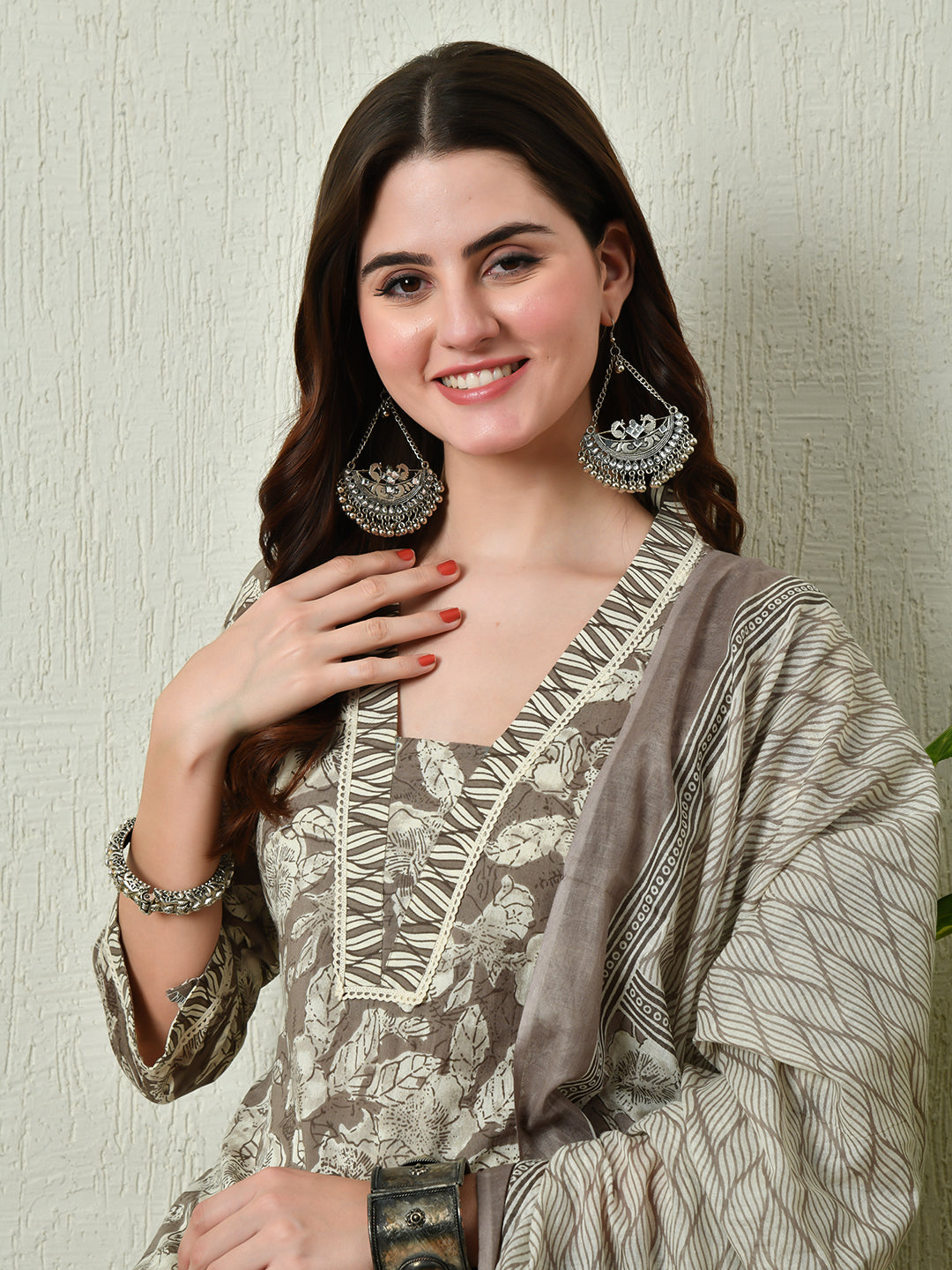 Women's Grey Cotton Printed Kurta Pant With Dupatta Set - Taantav