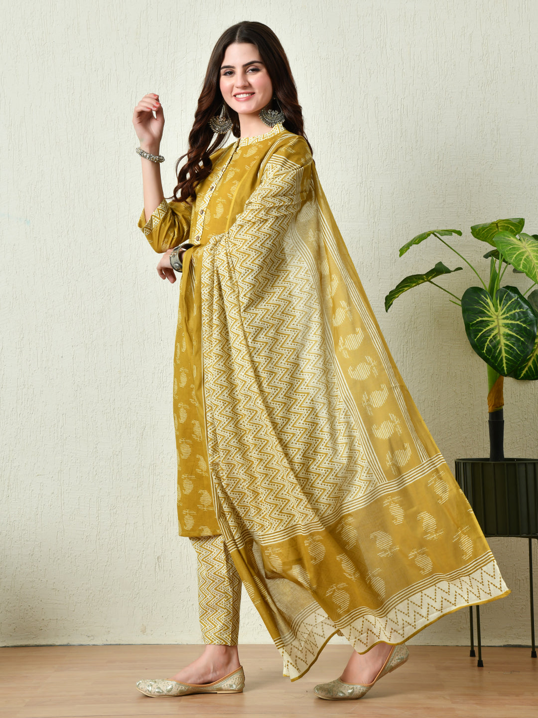 Women's Mustard Straight Kurta Pant With Dupatta Set - Taantav