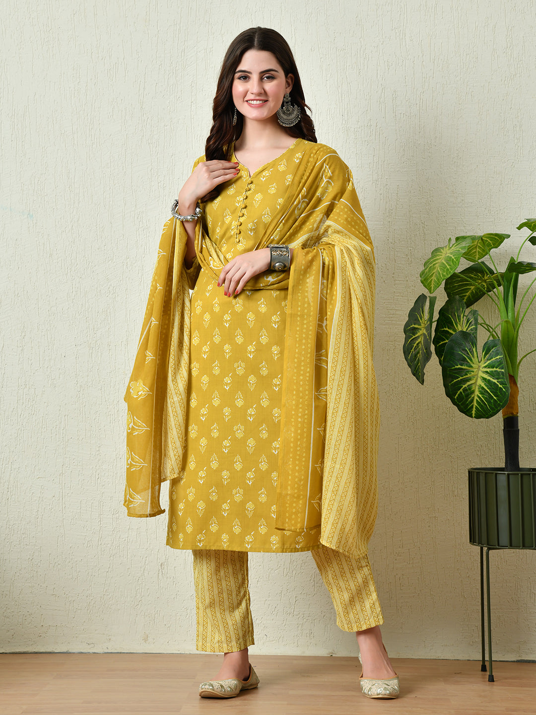 Women's Mustard Kurta Pant With Dupatta Set - Taantav