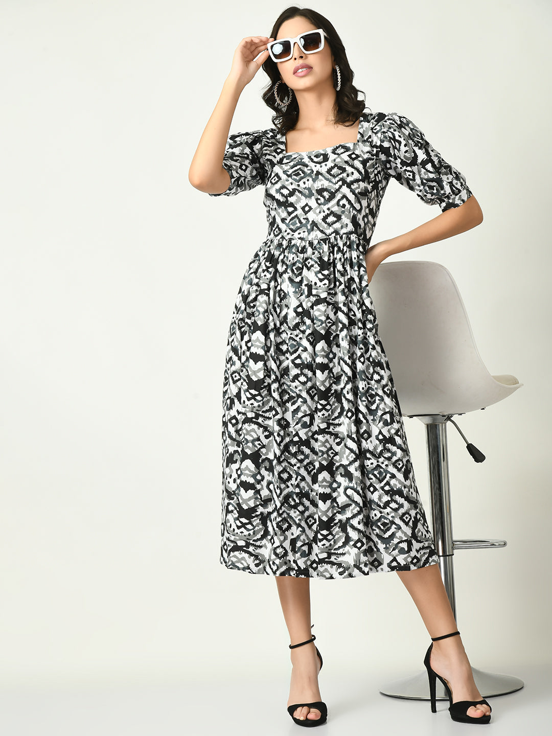 Women's Black Printed Midi Dress