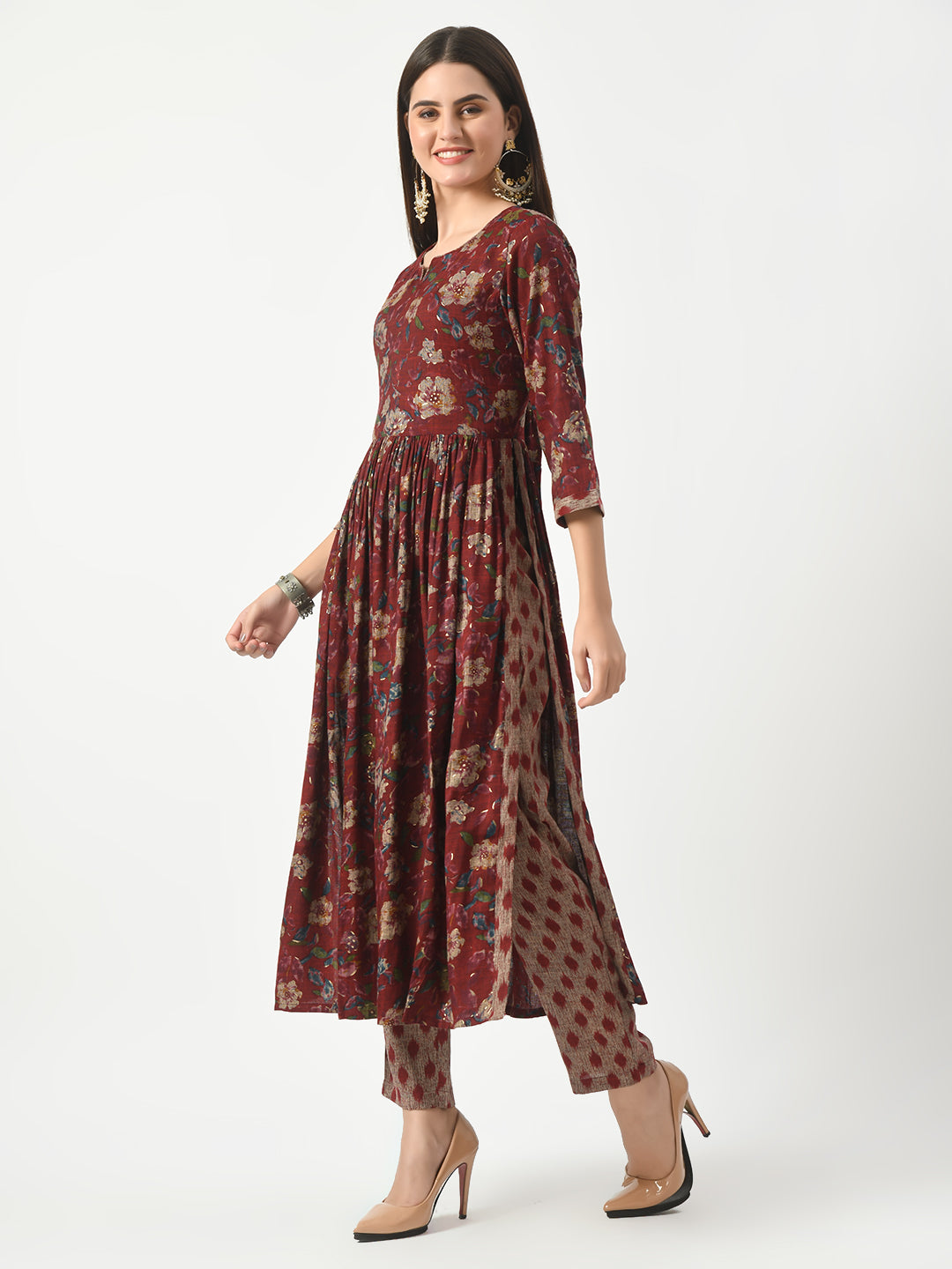 Women's Maroon Foil Printed Nyracut Kurta With Pant Set - Taantav