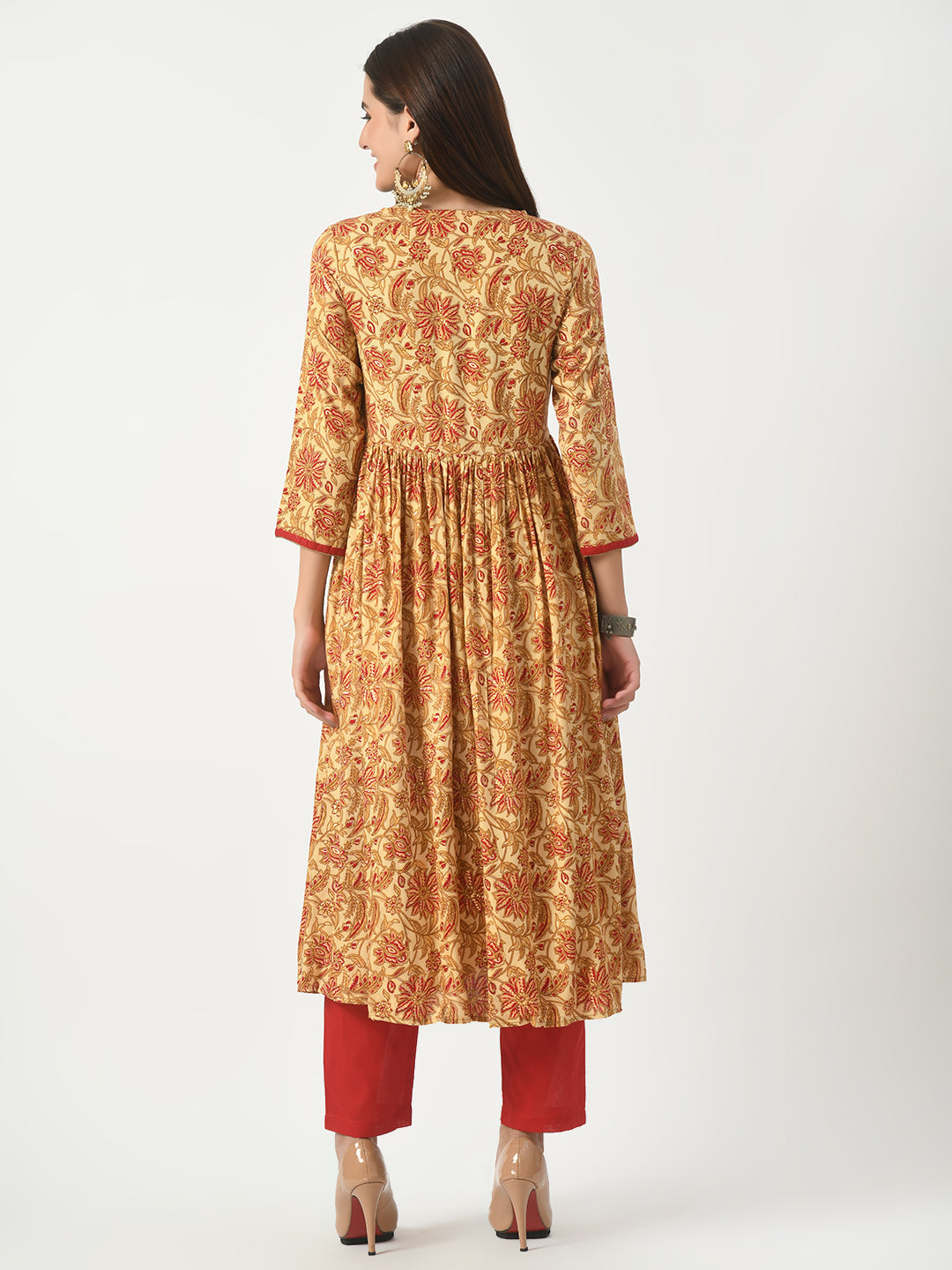 Women's Beige Floral Printed Flared Kurta With Pant - Taantav