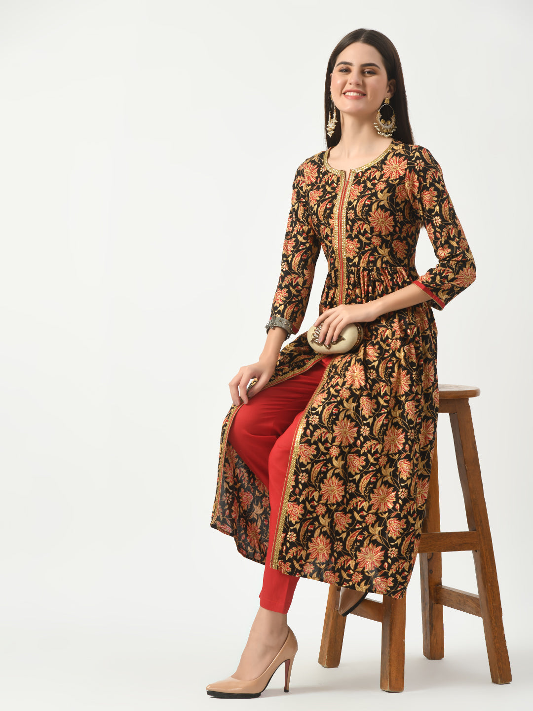 Women's Black Floral Printed Flared Kurta With Pant - Taantav