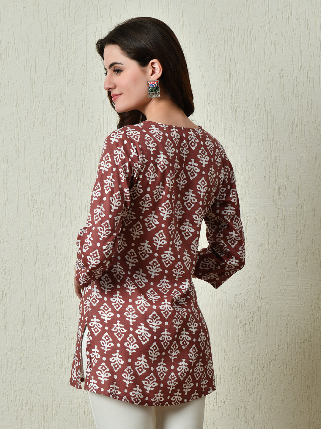 Women's Stylish Maroon Cotton Short Kurti with Elegant Print - Taantav