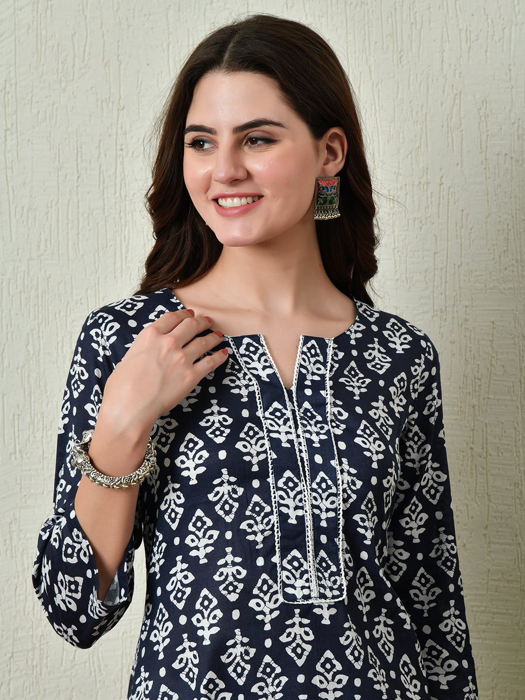 Women's Stylish blue Cotton Short Kurti with Elegant Print - Taantav