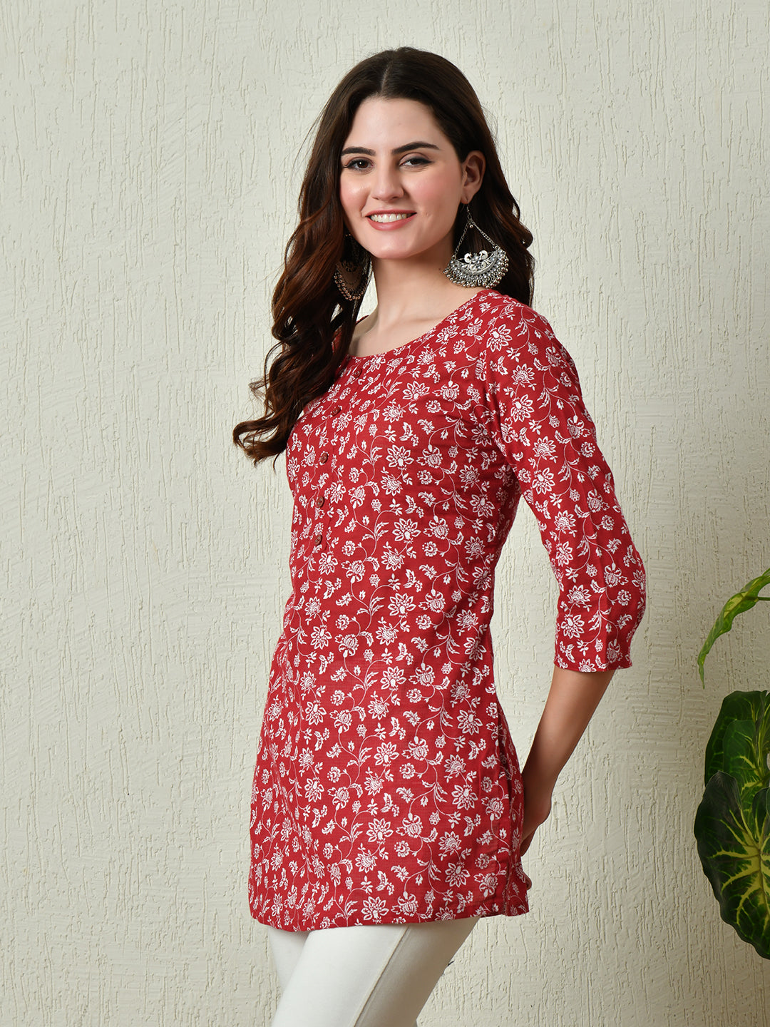 Women's Stylish red Cotton Short Kurti with Elegant Print - Taantav