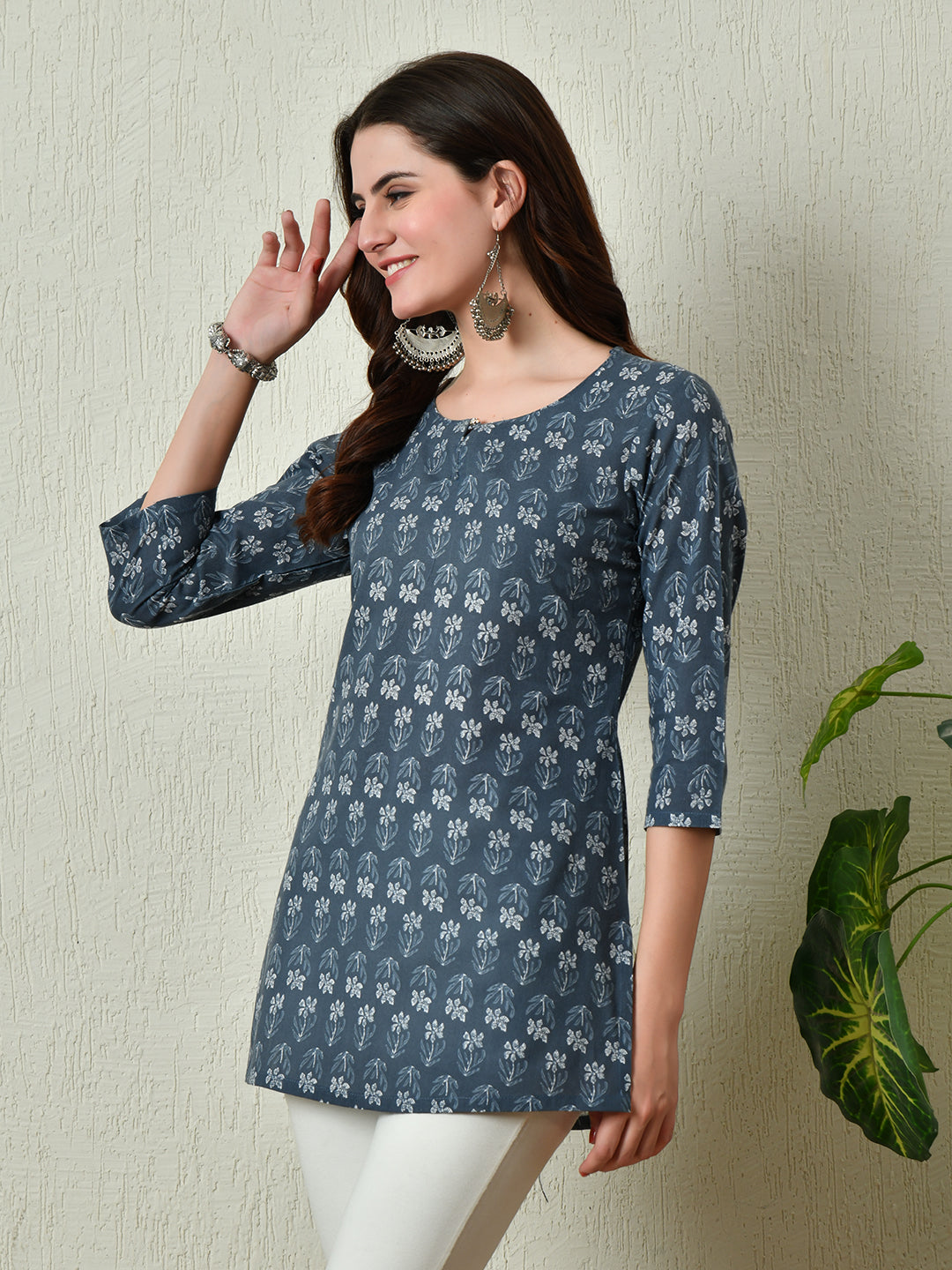 Women's Stylish grey Cotton Short Kurti with Elegant Print - Taantav