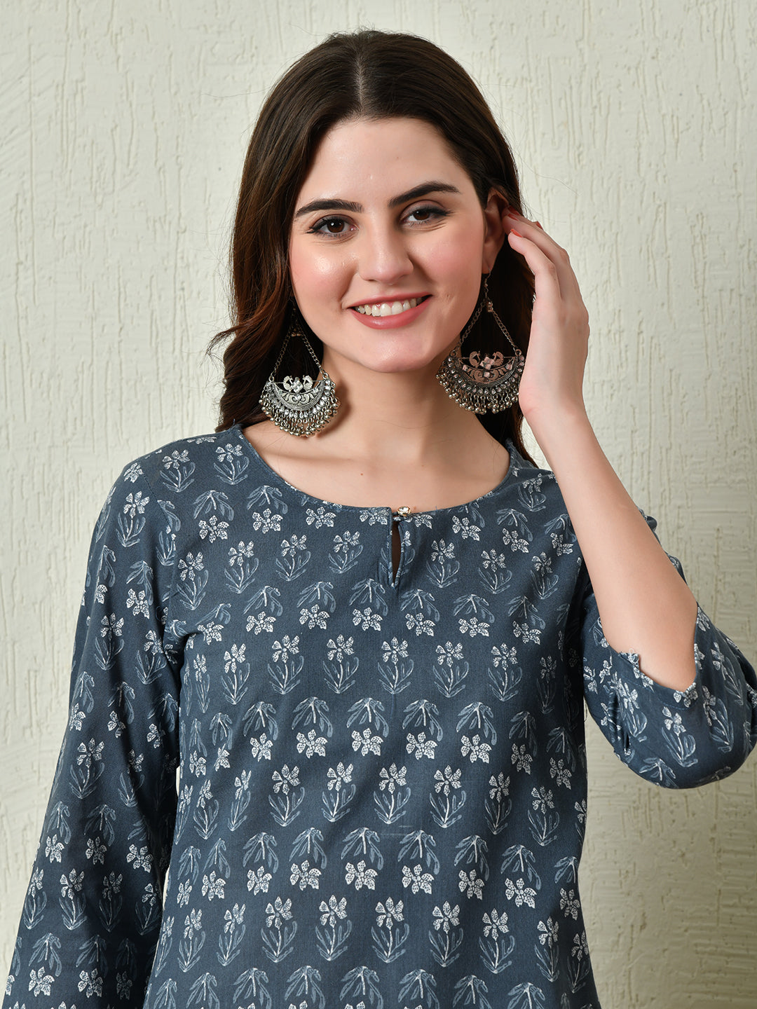 Women's Stylish grey Cotton Short Kurti with Elegant Print - Taantav