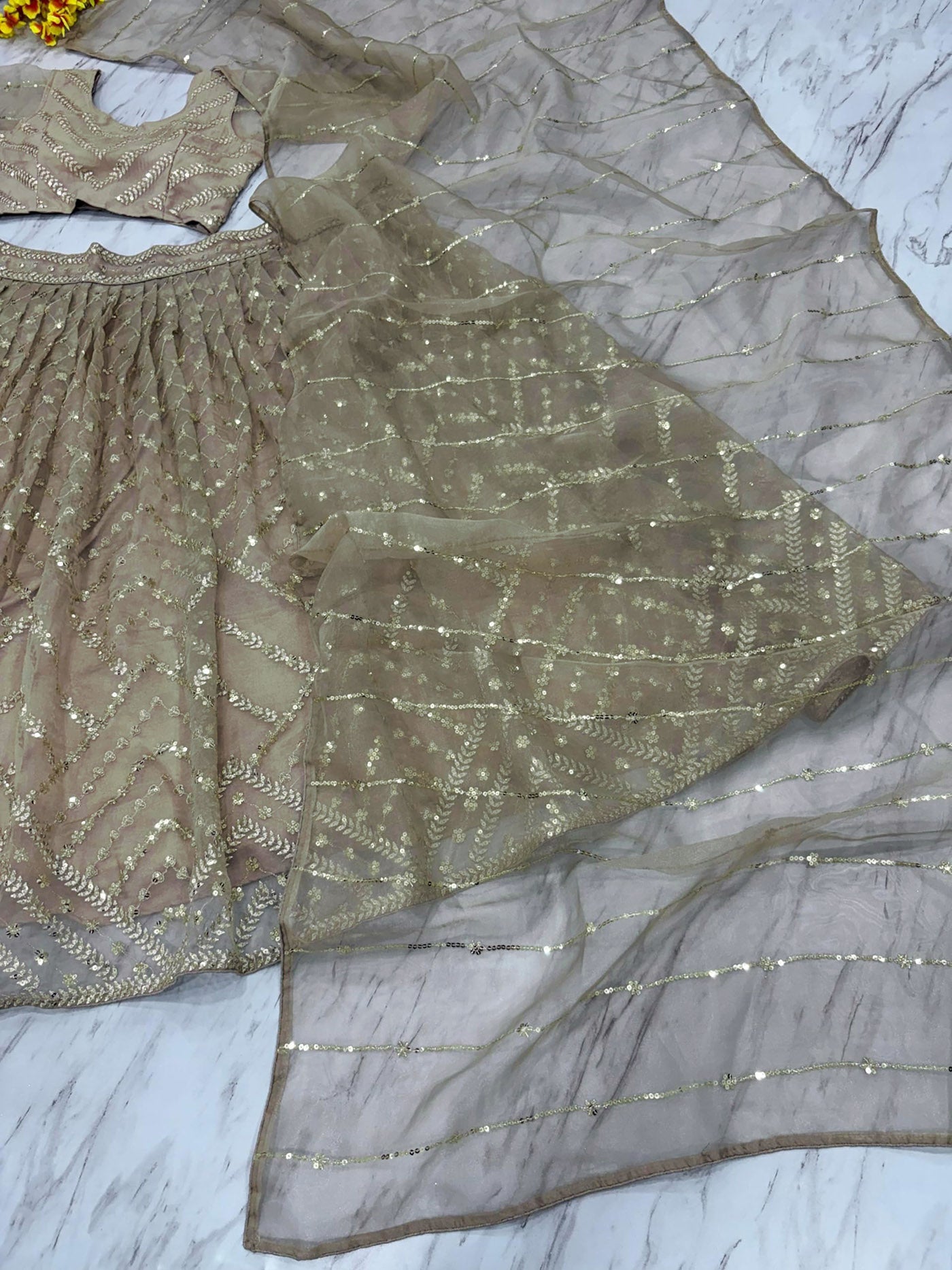 Color_Beige