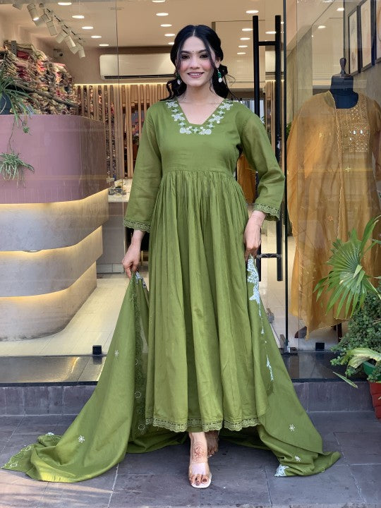 Women's Green Embroidered Italian 3 Pieces Kurti