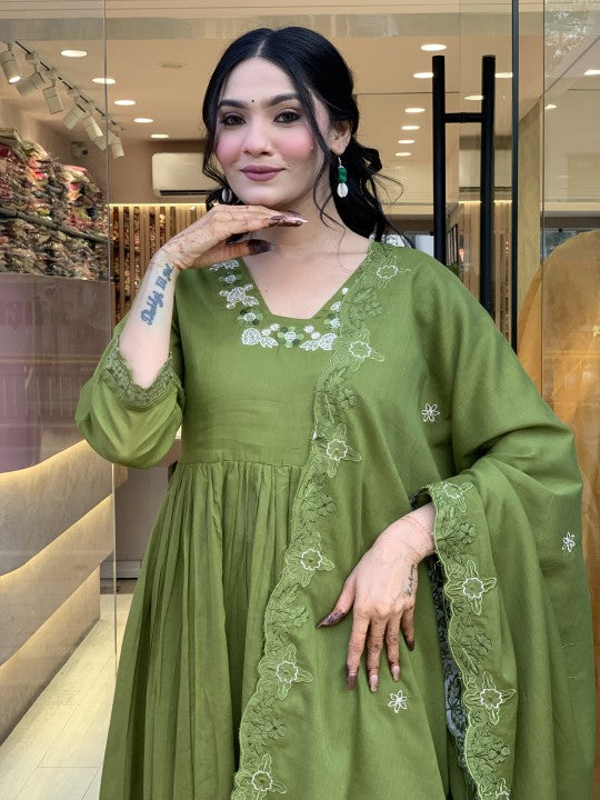 Women's Green Embroidered Italian 3 Pieces Kurti