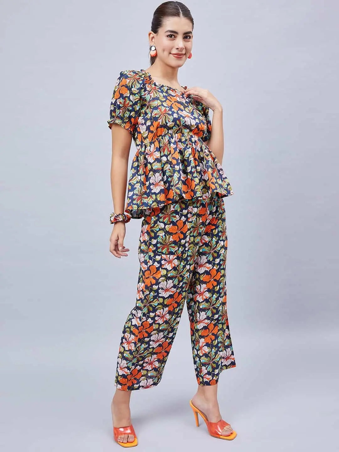 winered-woman-navy-blue-printed-back-tie-up-co-ord-set
