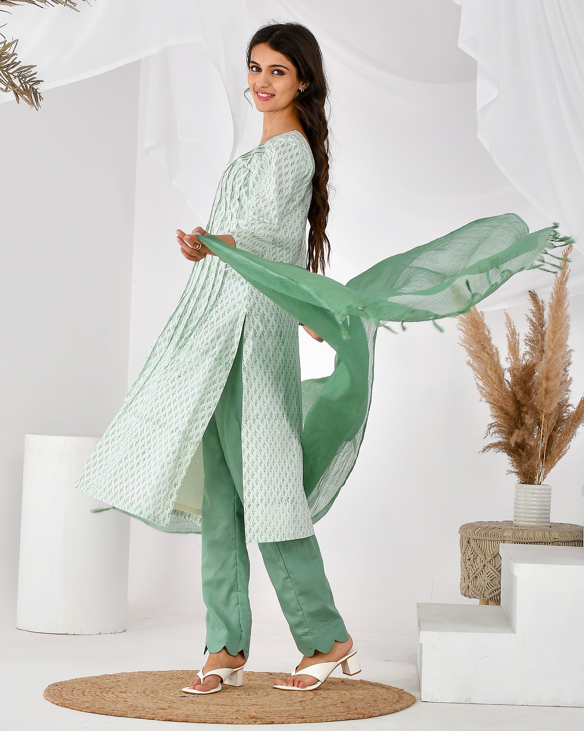 Women's sea green pleated suit set-RANGPUR