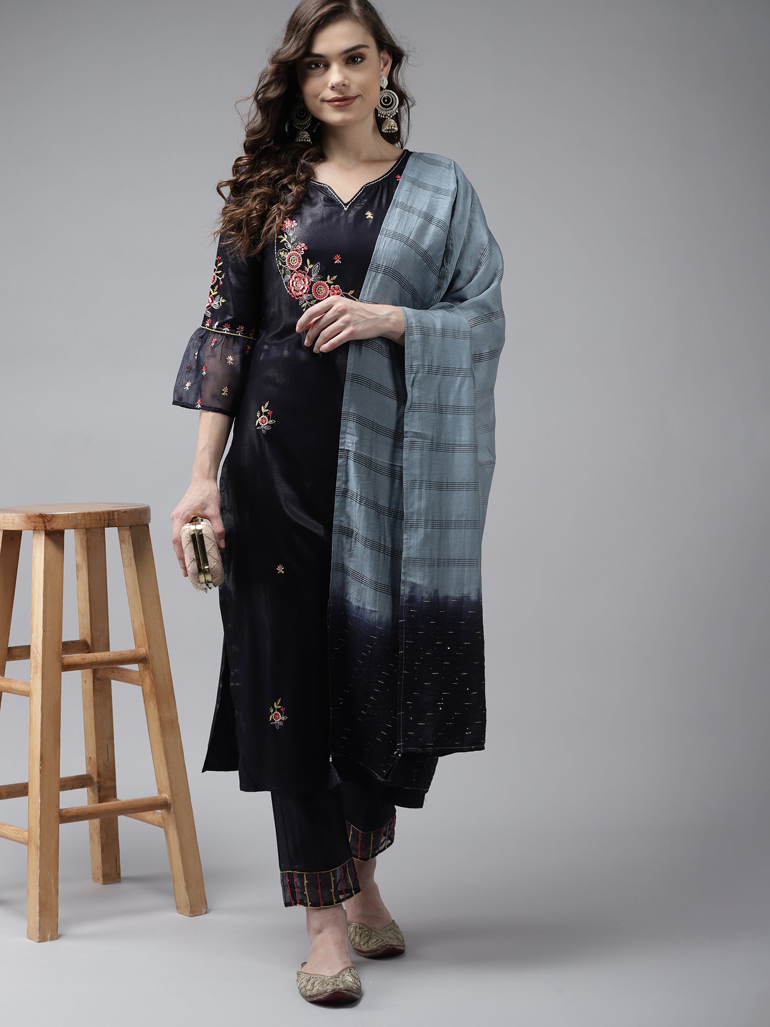 Women's Grey Viscose Rayon Kurta Set - Taantav