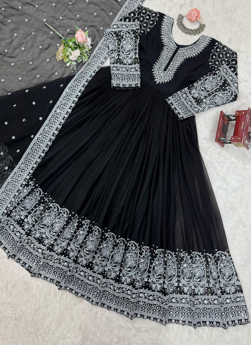 Color_Black