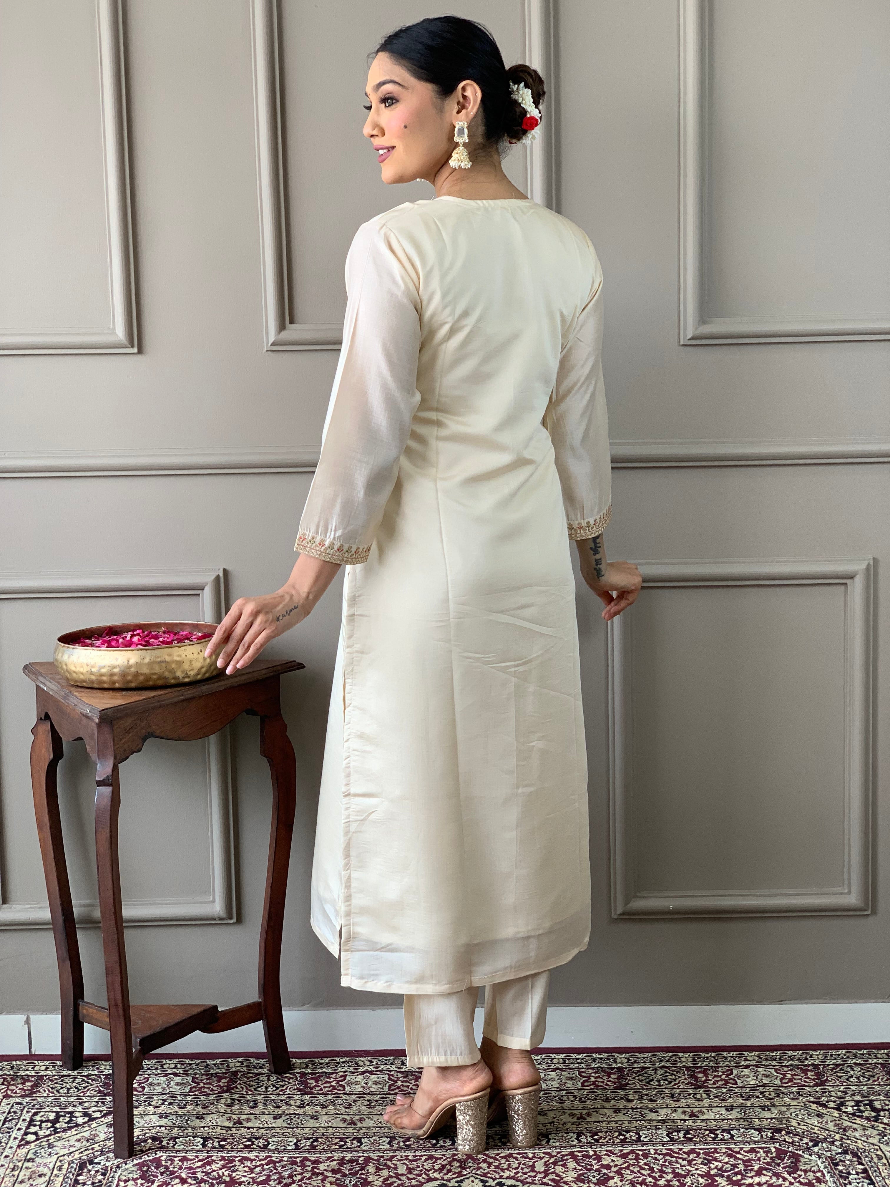 Women's Round Neck Embroidered Work Chanderi Viscose Fabric Kurta & Pant With Dupatta Set - Taantav