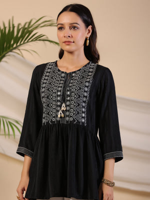 Color_Black