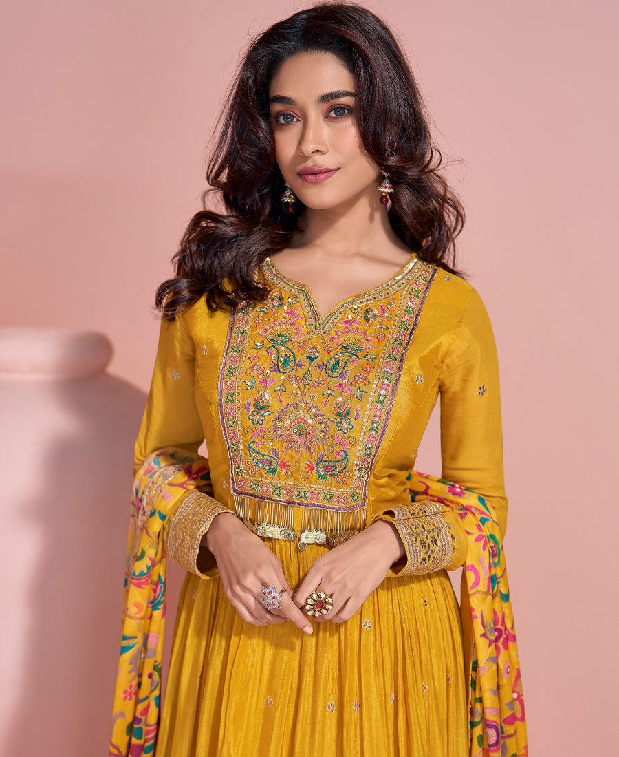 Color_YELLOW