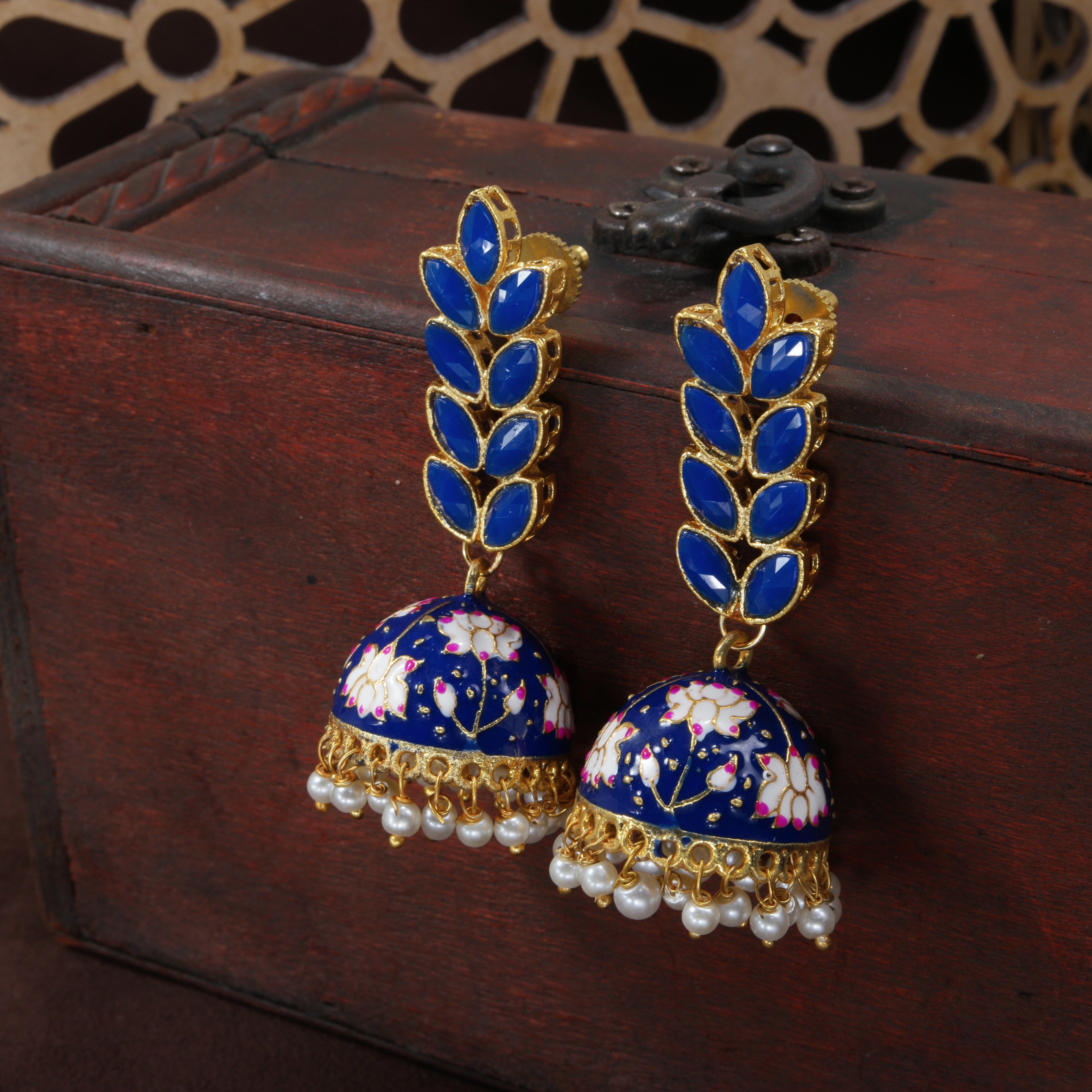 Women's 18k gold plated blue enamelled leaf shaped jhumki earringse2922gr