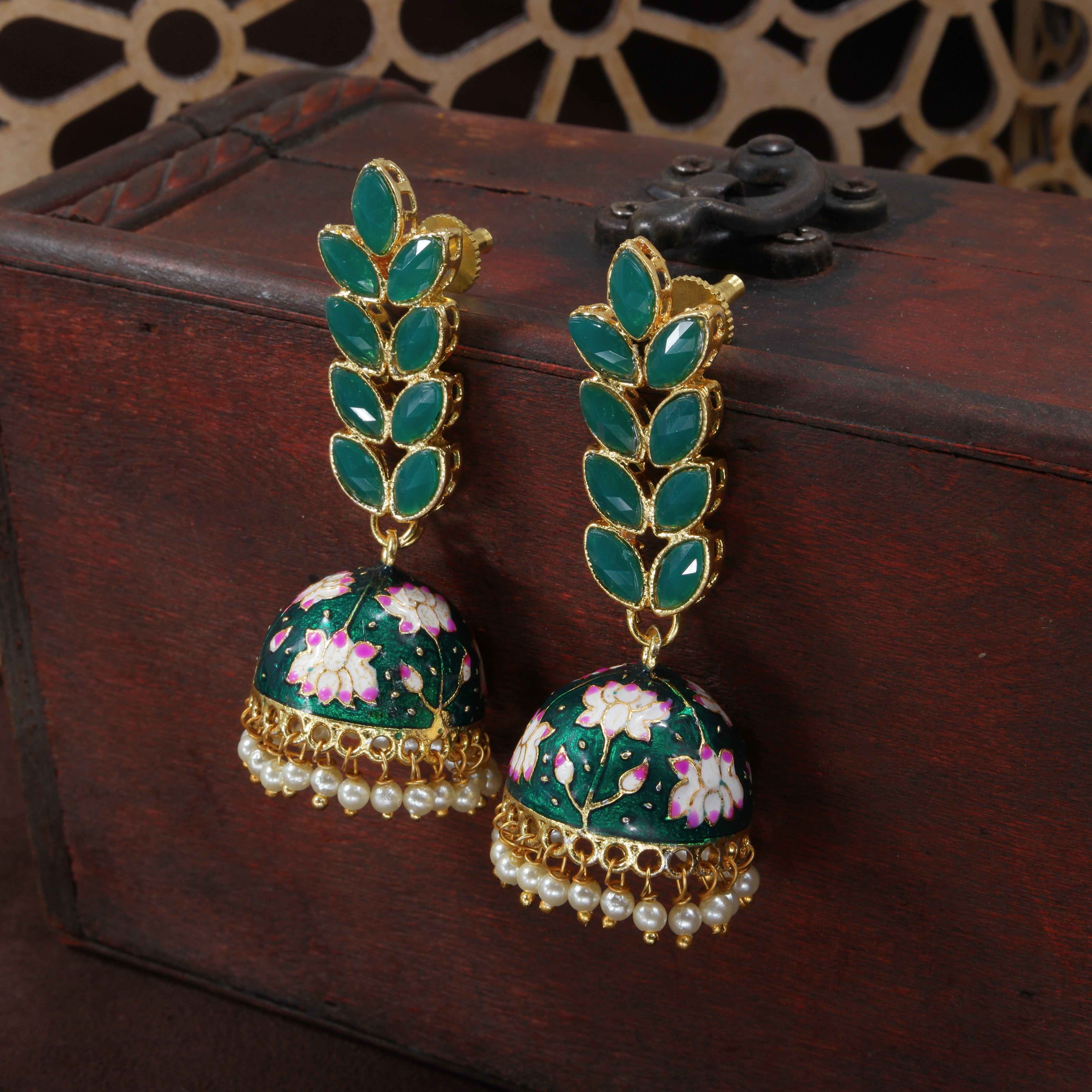 Women's 18k gold plated grey enamelled leaf shaped jhumki earringse2922gr