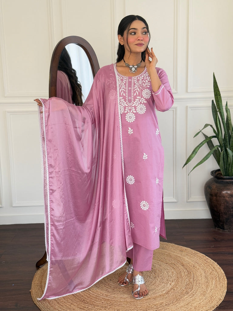 Women's Lavender Viscose Embroidered Kurta Set