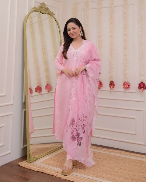 Women's Pink Viscose Chanderi Embroidered Kurta Set