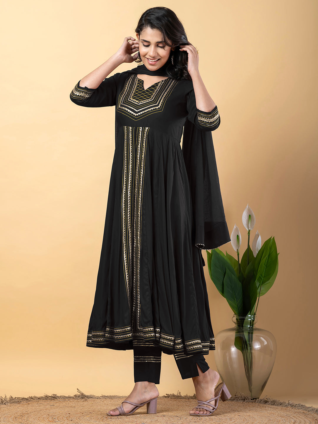 Color_Black