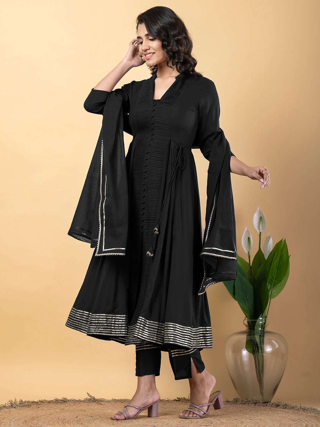 Color_Black