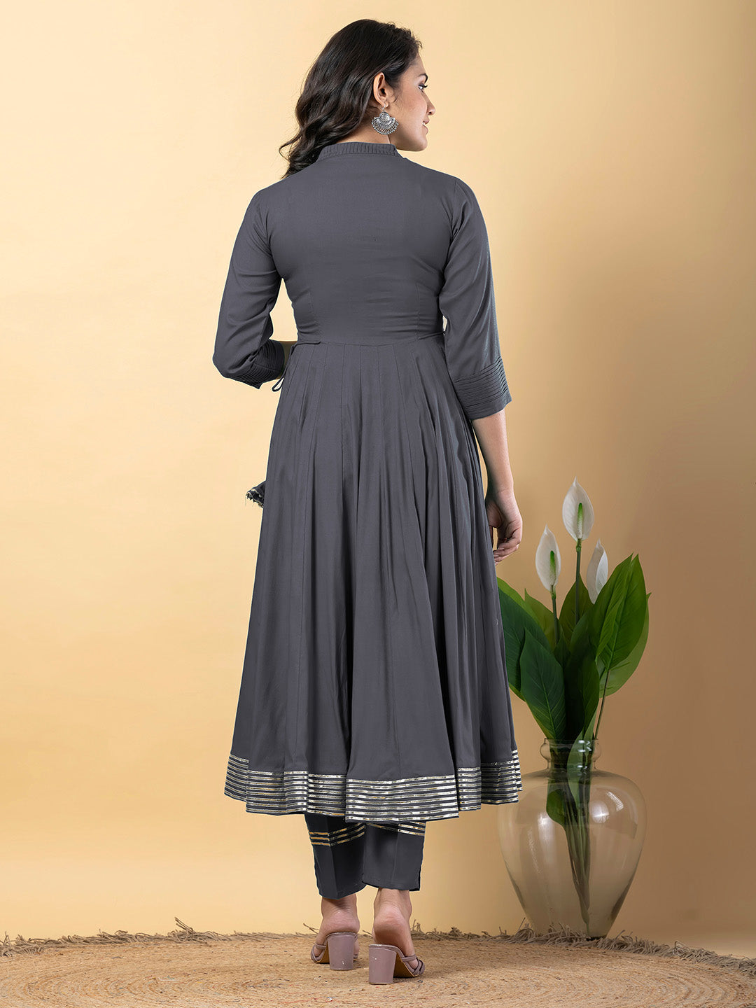 Color_Grey