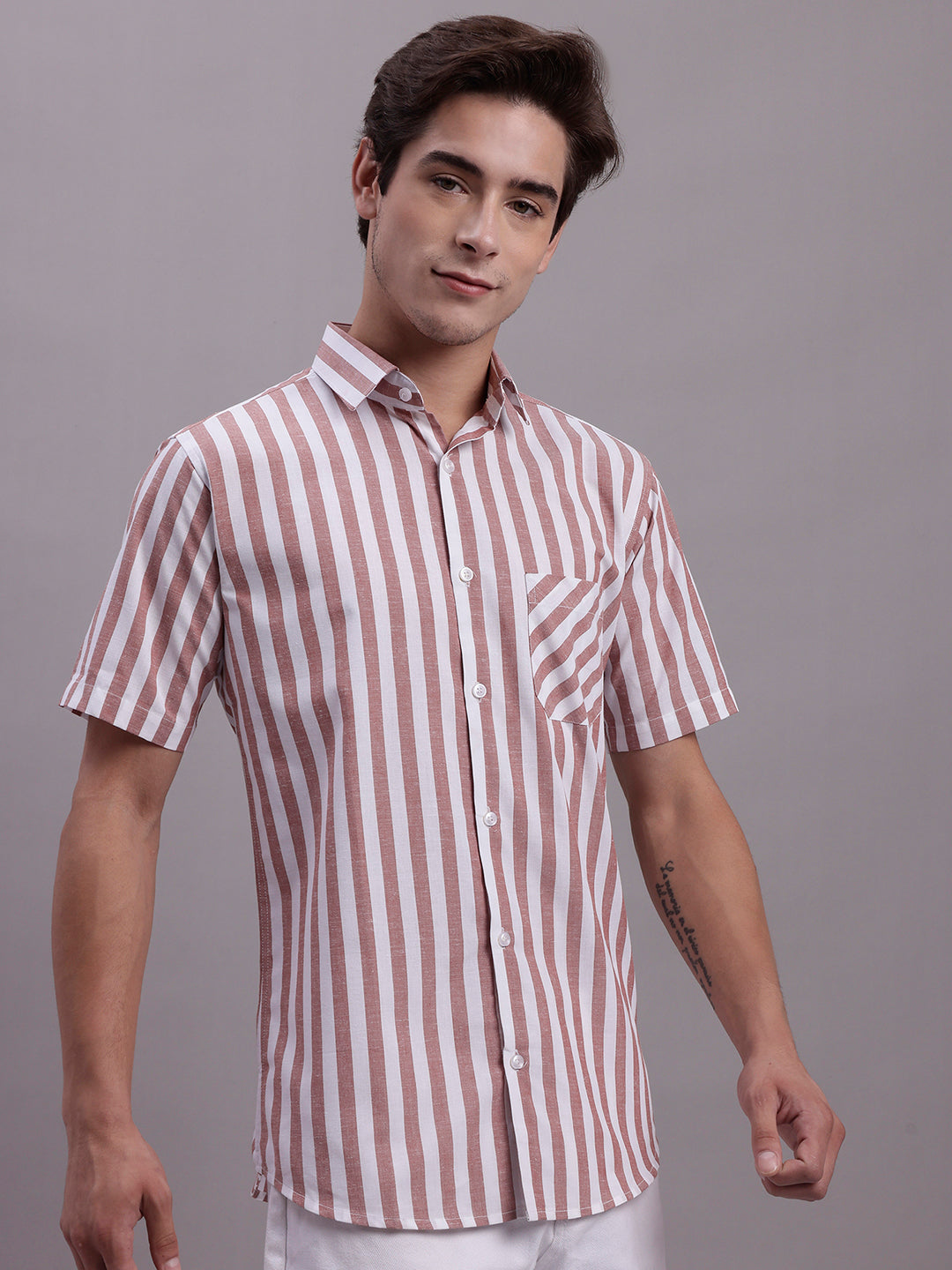 Men's Red Vertical Striped Half Sleeve Casual Shirt - Taantav