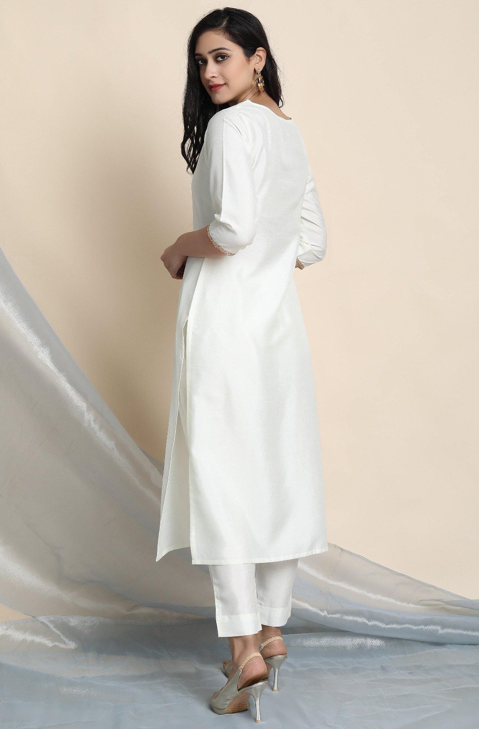 Women's Off-White Poly Silk Kurta With Pant And Dupat