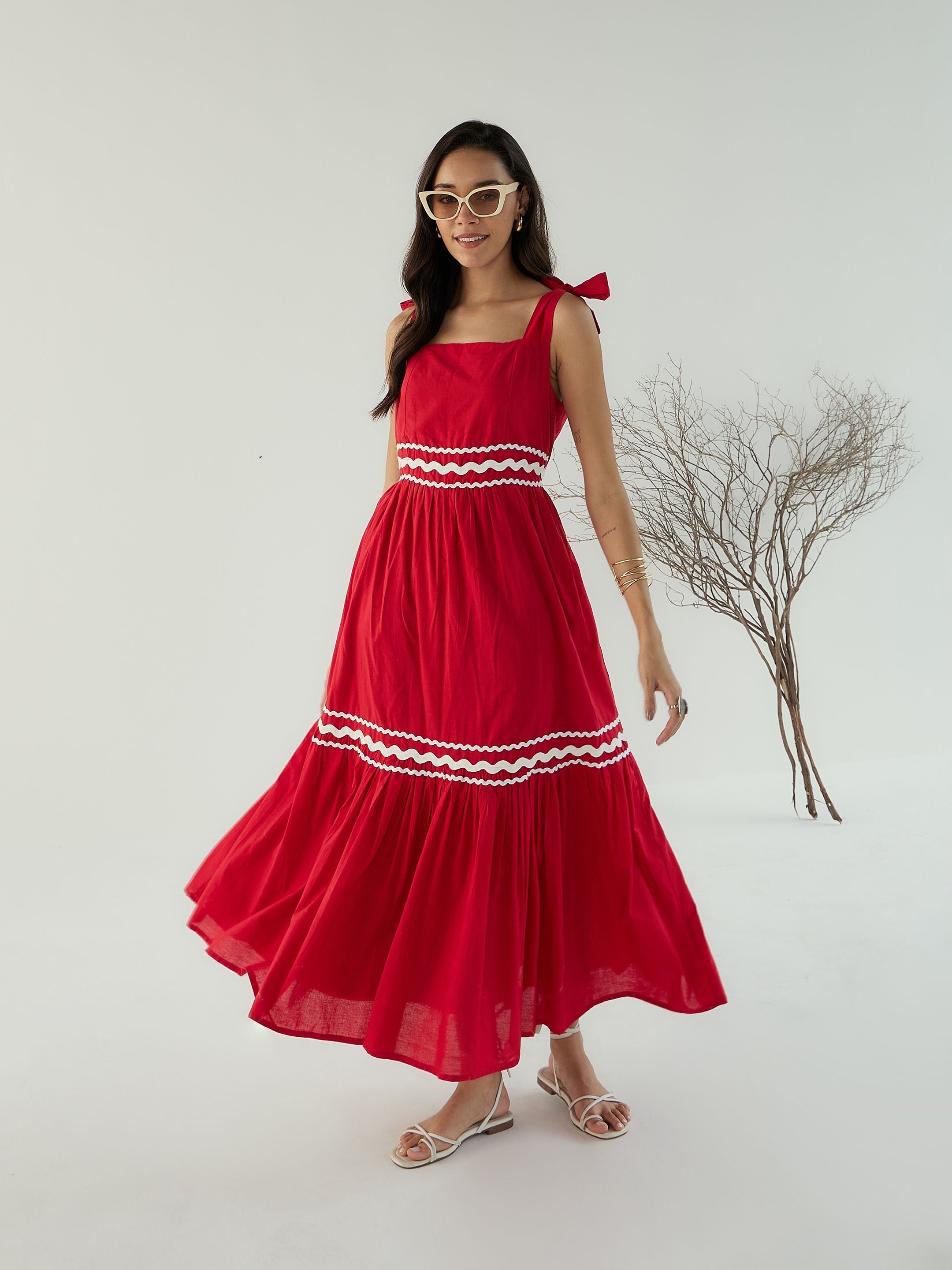 Women's Red Solid Dress - Sassafras