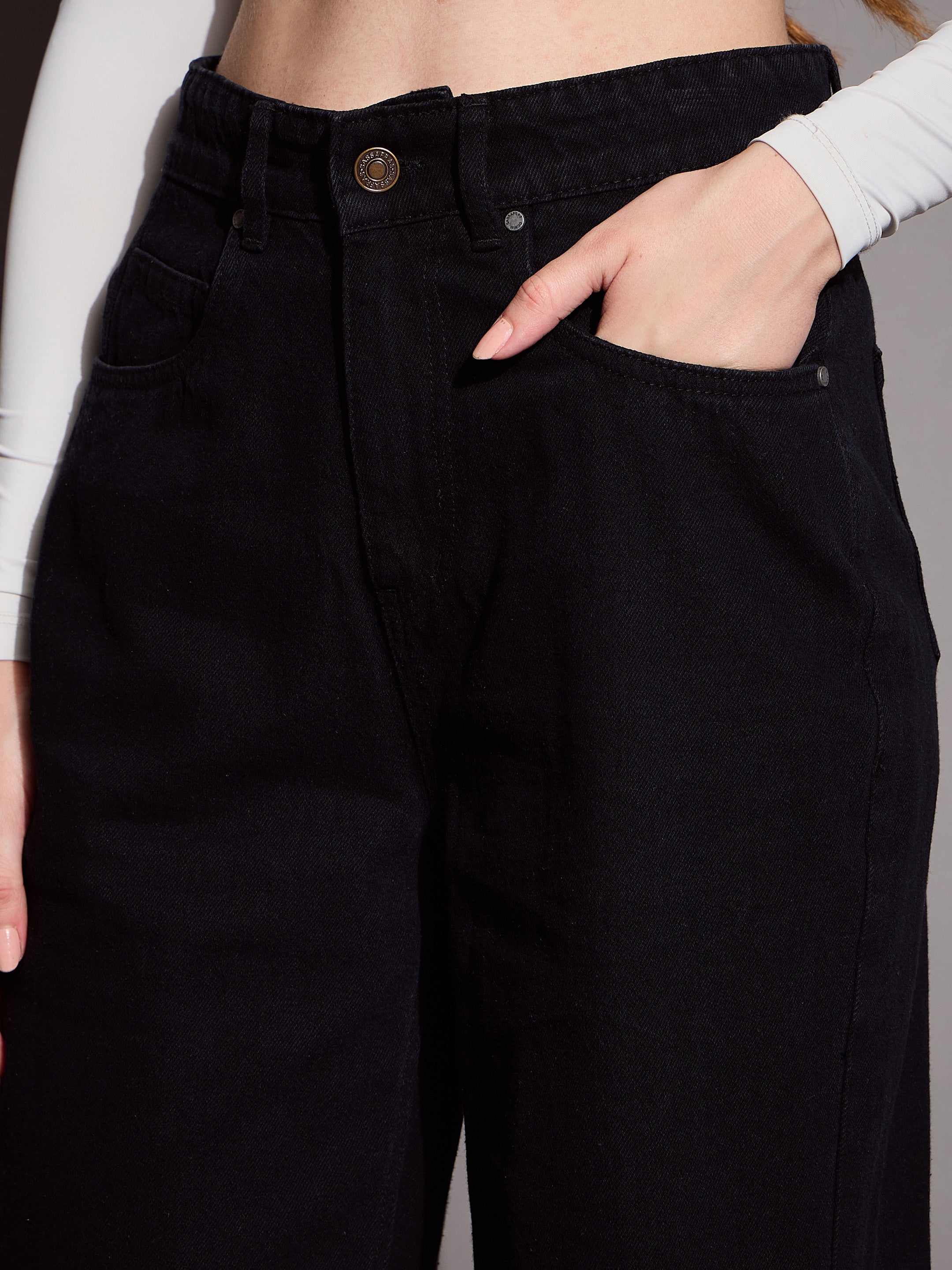 Women's Black Solid Jean