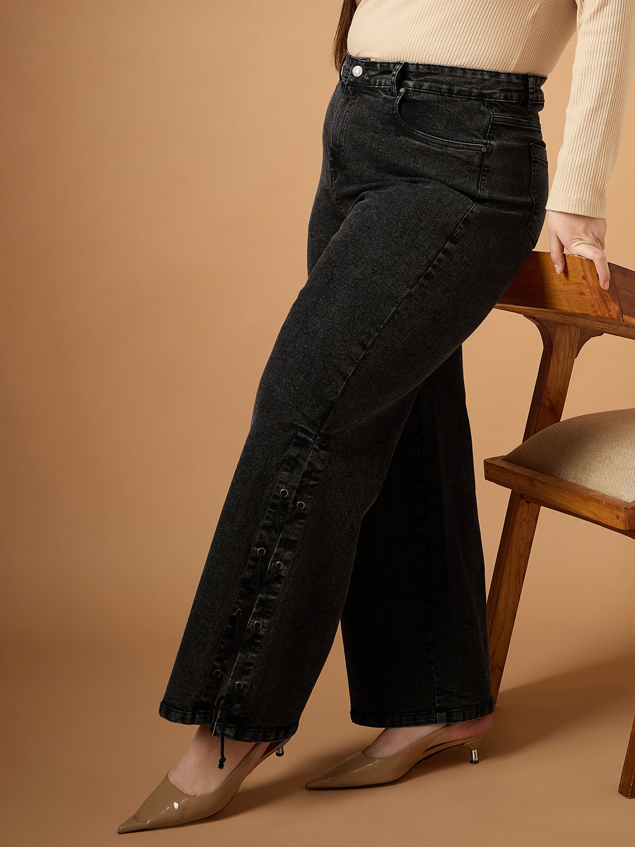 Women's Black Wash Jean - Sassafras