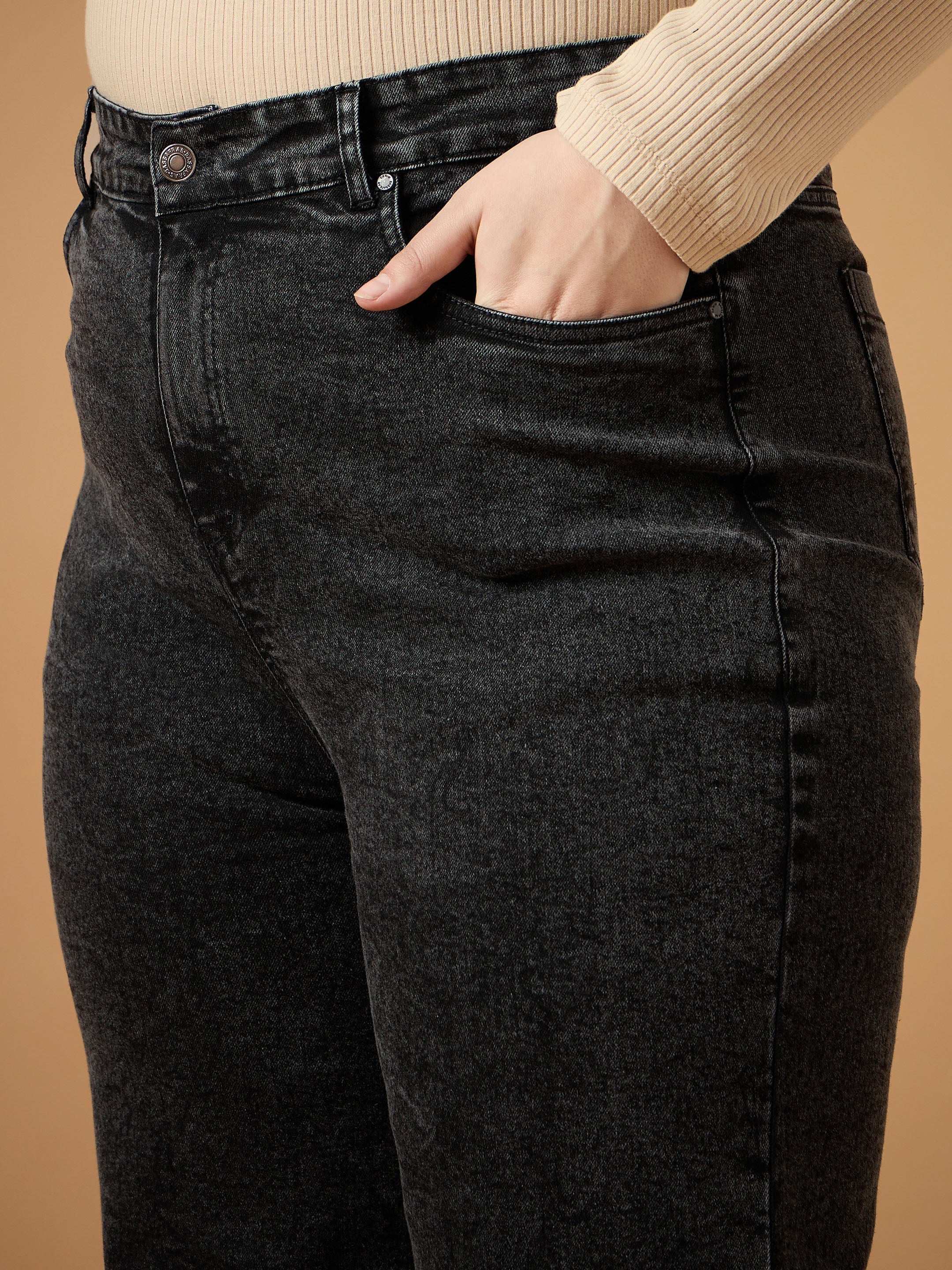 Women's Black Wash Jean - Sassafras