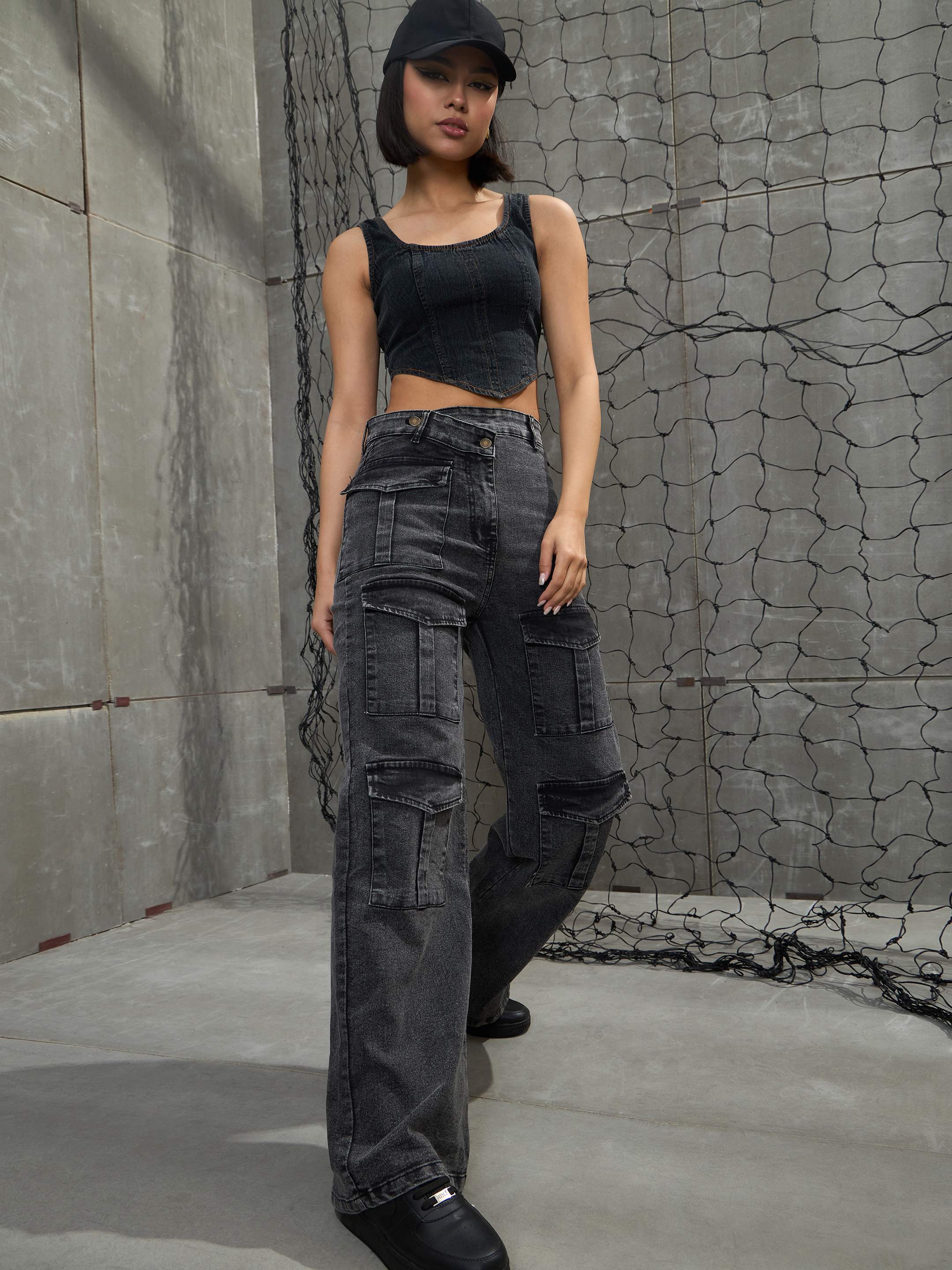 Women's Black Washed Cargo Straight Jeans-SASSAFRAS