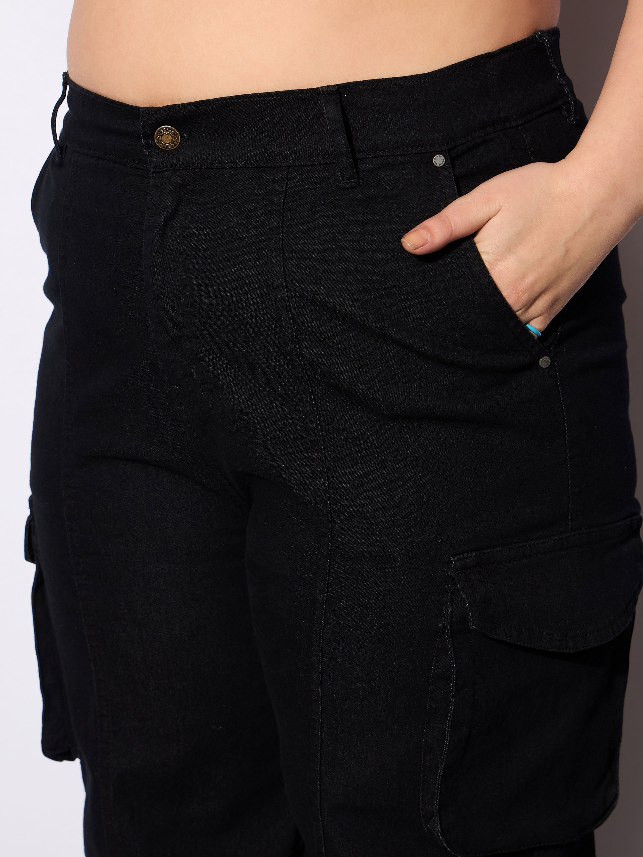 Women's Black Denim Front Seam Side Pockets Straight Jeans-SASSAFRAS