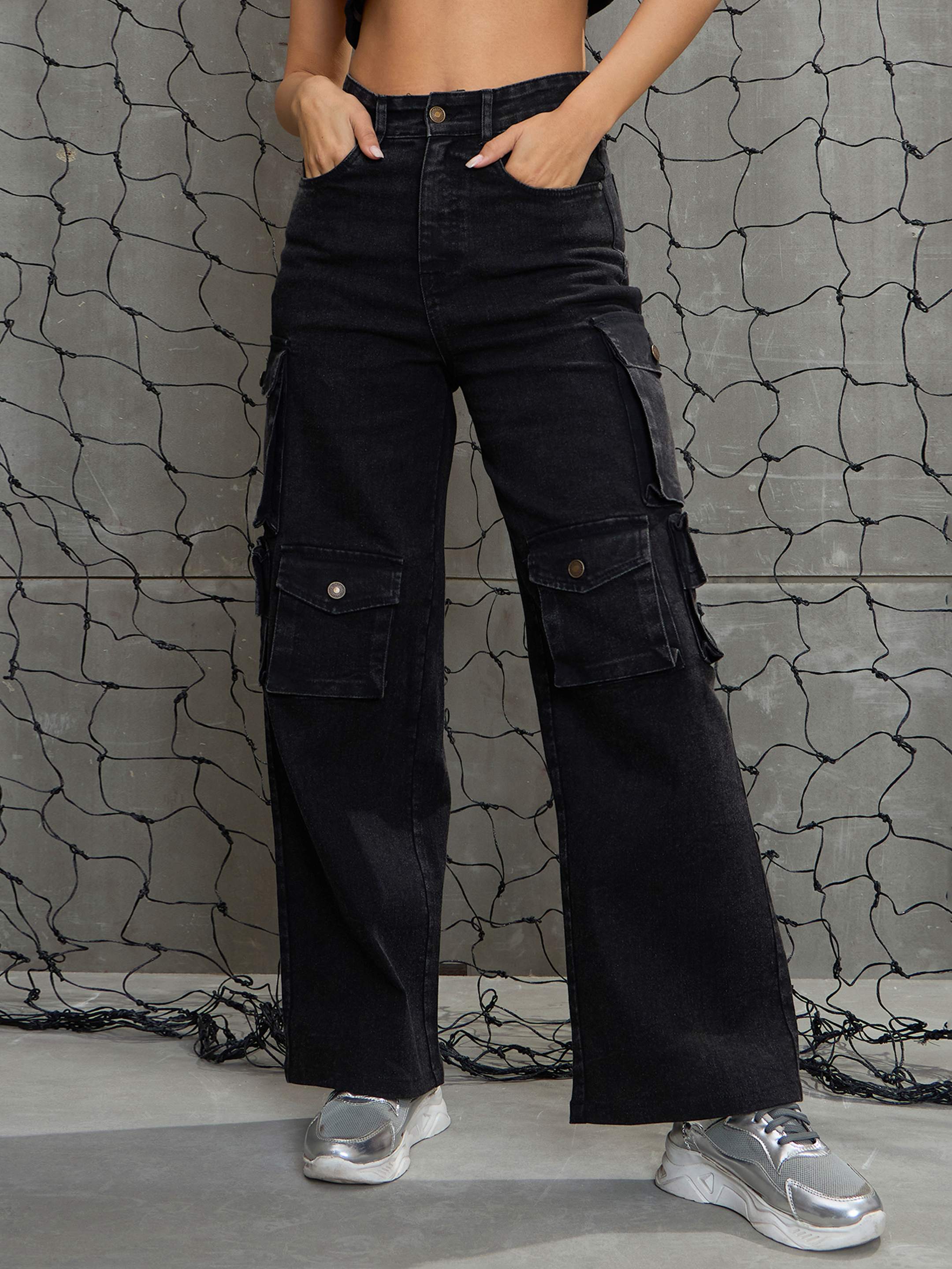 Women's Black Washed Denim Multi Pockets Cargo Jeans-SASSAFRAS